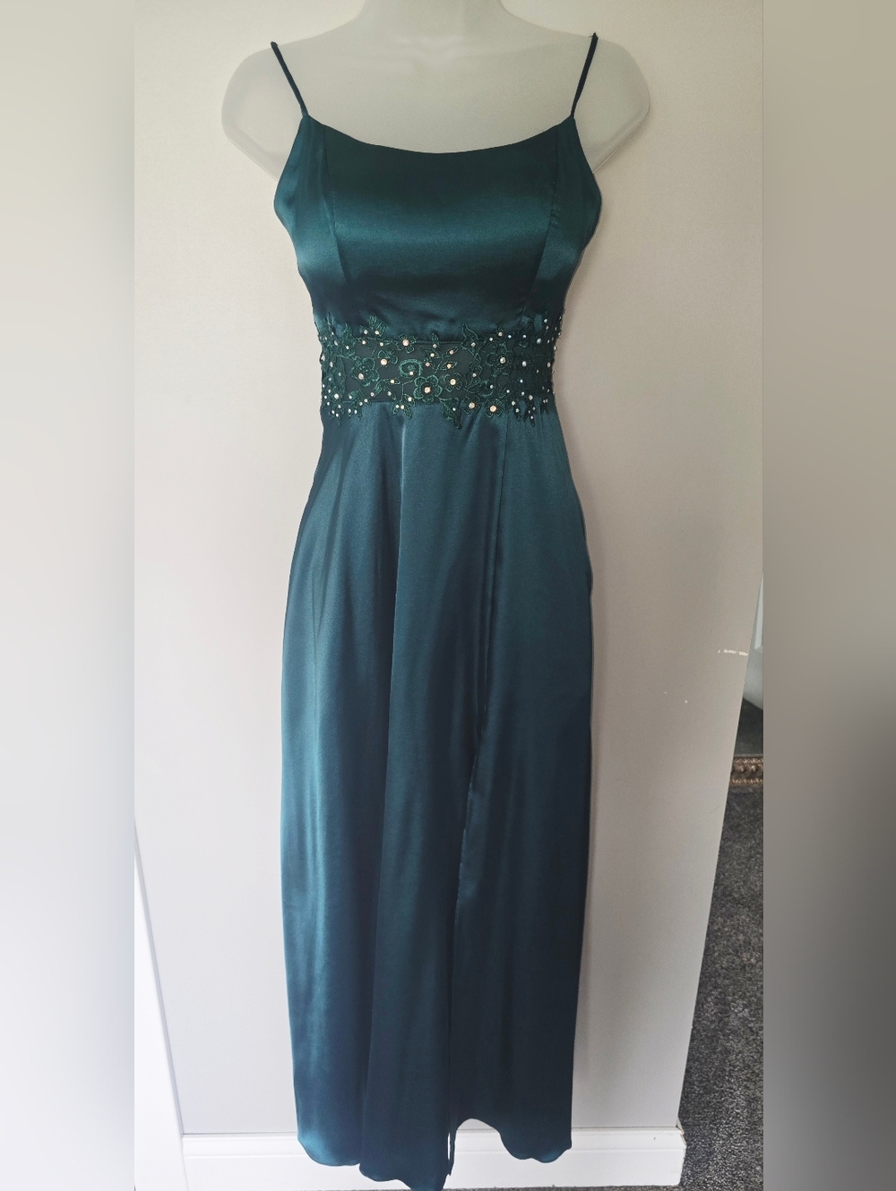 City Triagle Satin Gown, Emerald Prom or Formal Dress, Womens size 1 Floral - Picture 3 of 16